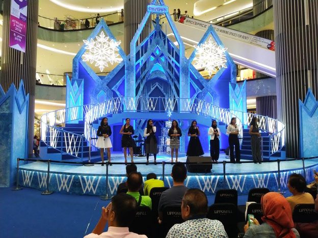 Seasonal and branded mall events